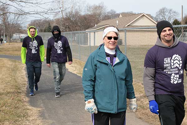 walk to raise money to end homelessness